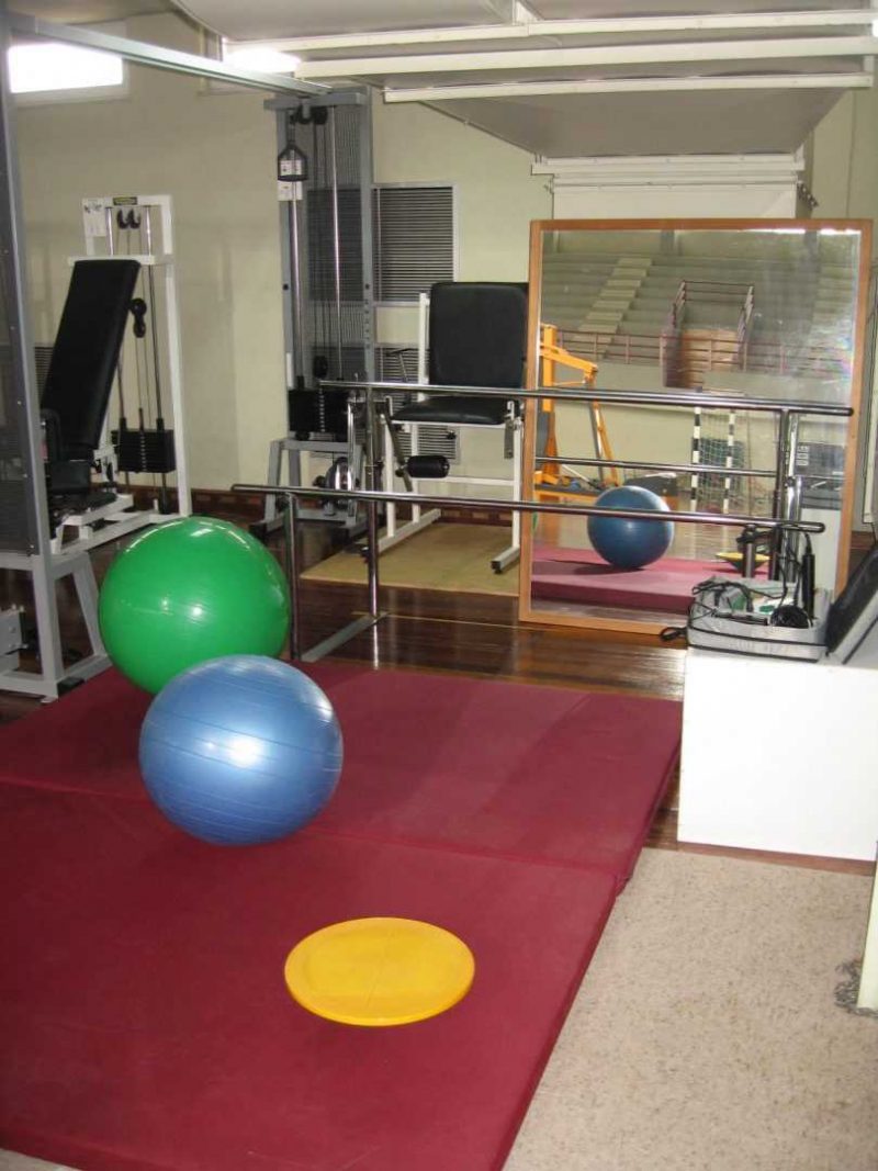 μένυομε σπίτι και αθλούμαστε